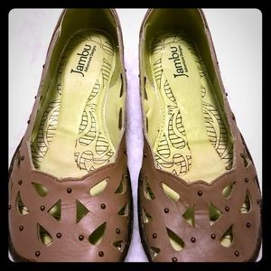 Jambu. Comfort Adventure Slip On Shoes. Size 6.